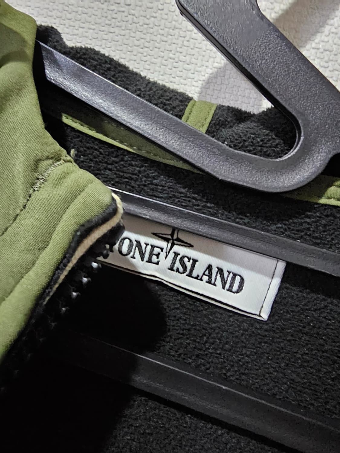 정품 스톤아일랜드 소프트쉘 후드 자켓 95 / M 상품이미지5