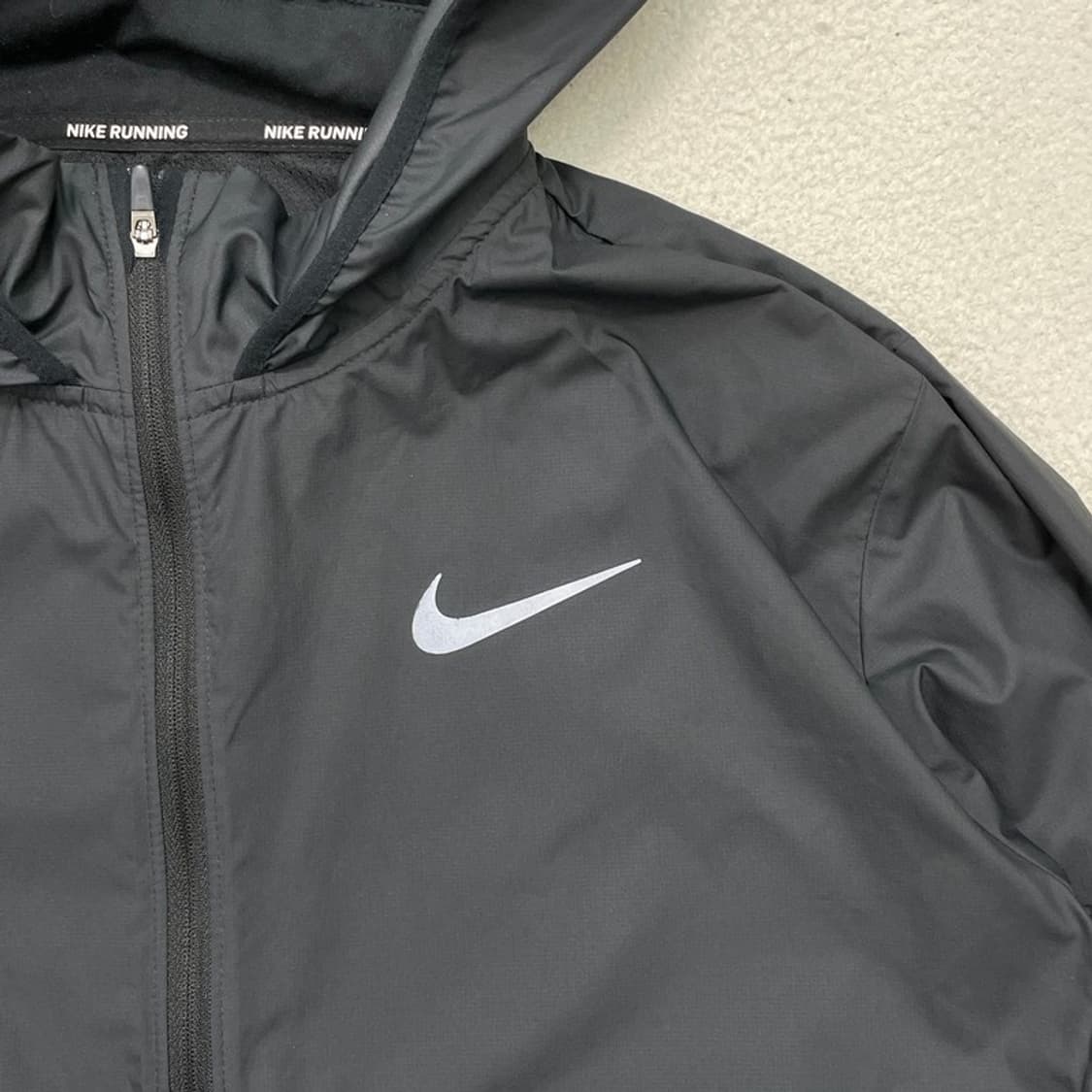 NIKE 러닝 바람막이 자켓 M 상품이미지2