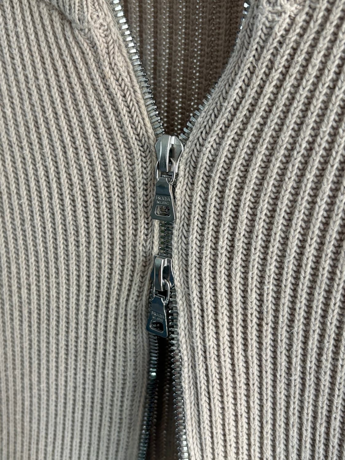 Prada Sport 프라다 스포츠 베이지 니트 집업 상품이미지7