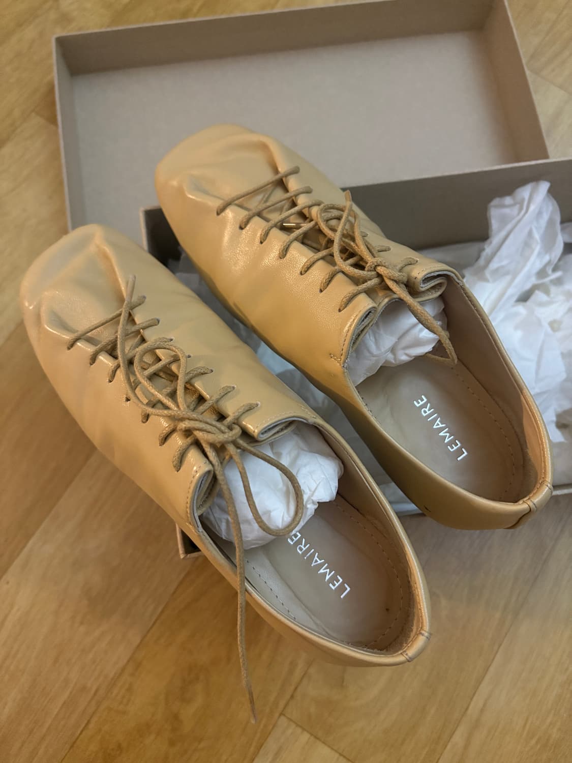 르메르 더비 슈즈 베이지 상품이미지2