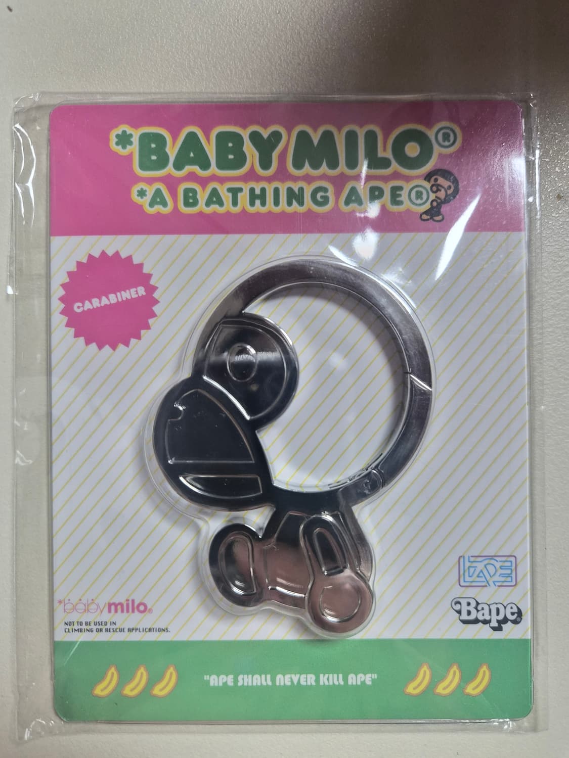 베이프 정품 베이비 마일로 카라비너 키링 상품이미지3