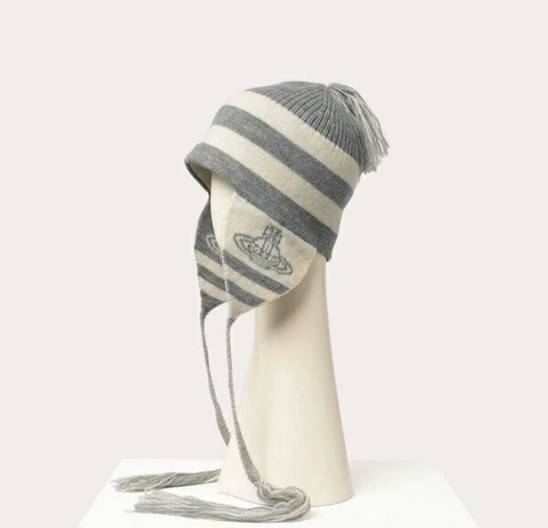 비비안 웨스트우드 ORB 플랩 워치 니트 비니 상품이미지2