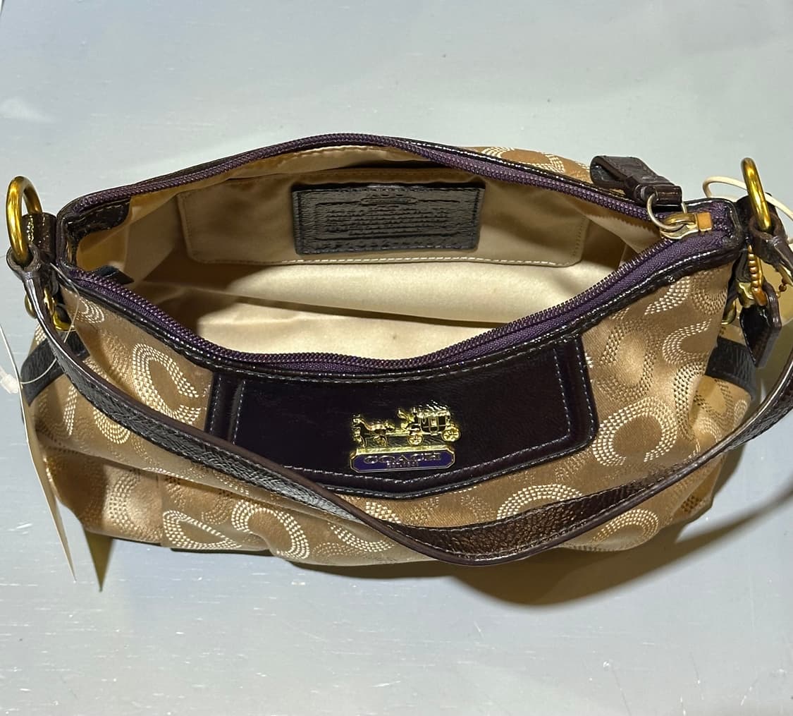 COACH 코치 딥퍼플 애나멜 베이지 토트백 상품이미지4