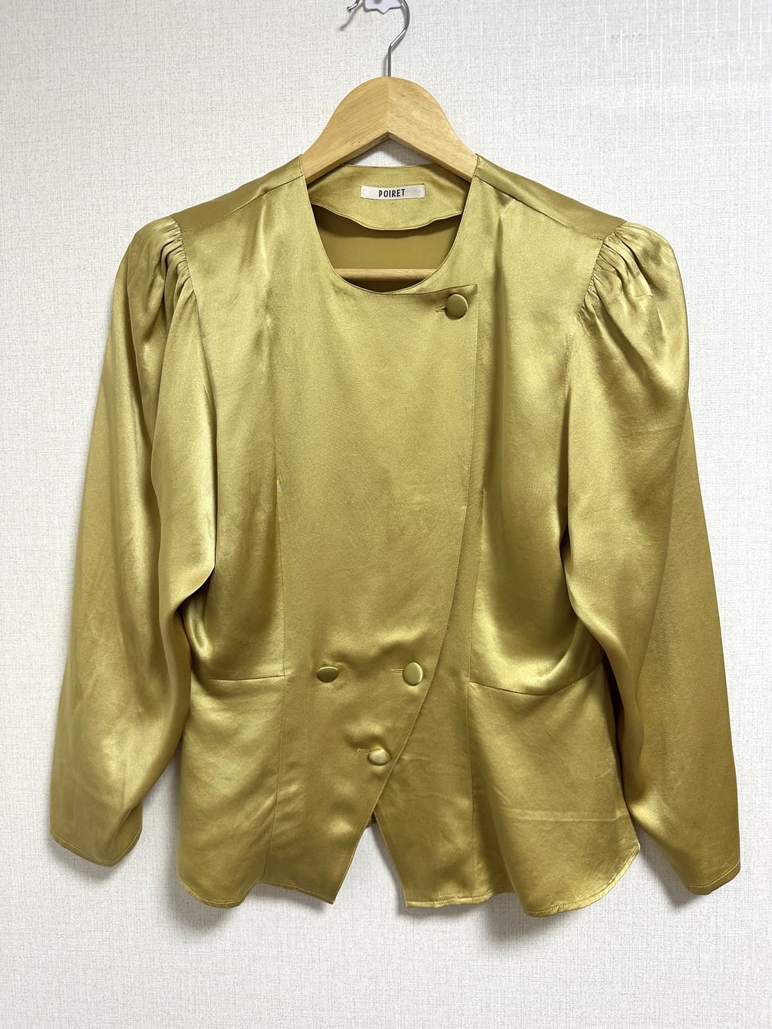 퍼프 골드 블라우스(실크100) 상품이미지1