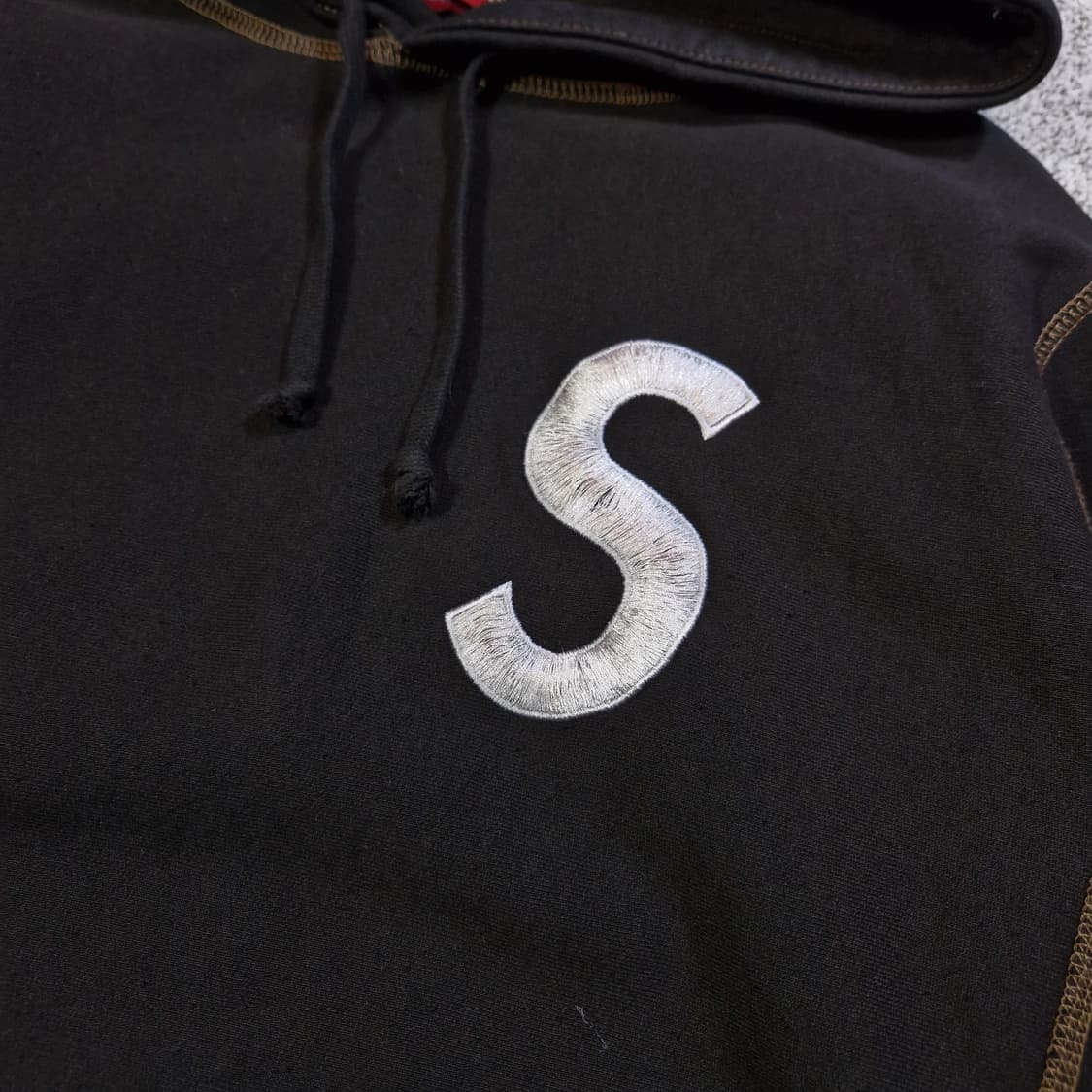 슈프림 s로고 후드티 상품이미지2