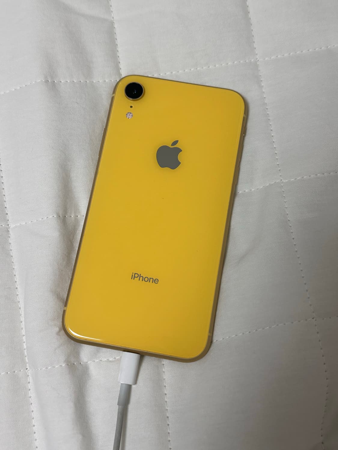 아이폰xr 옐로우 64GB 상품이미지1