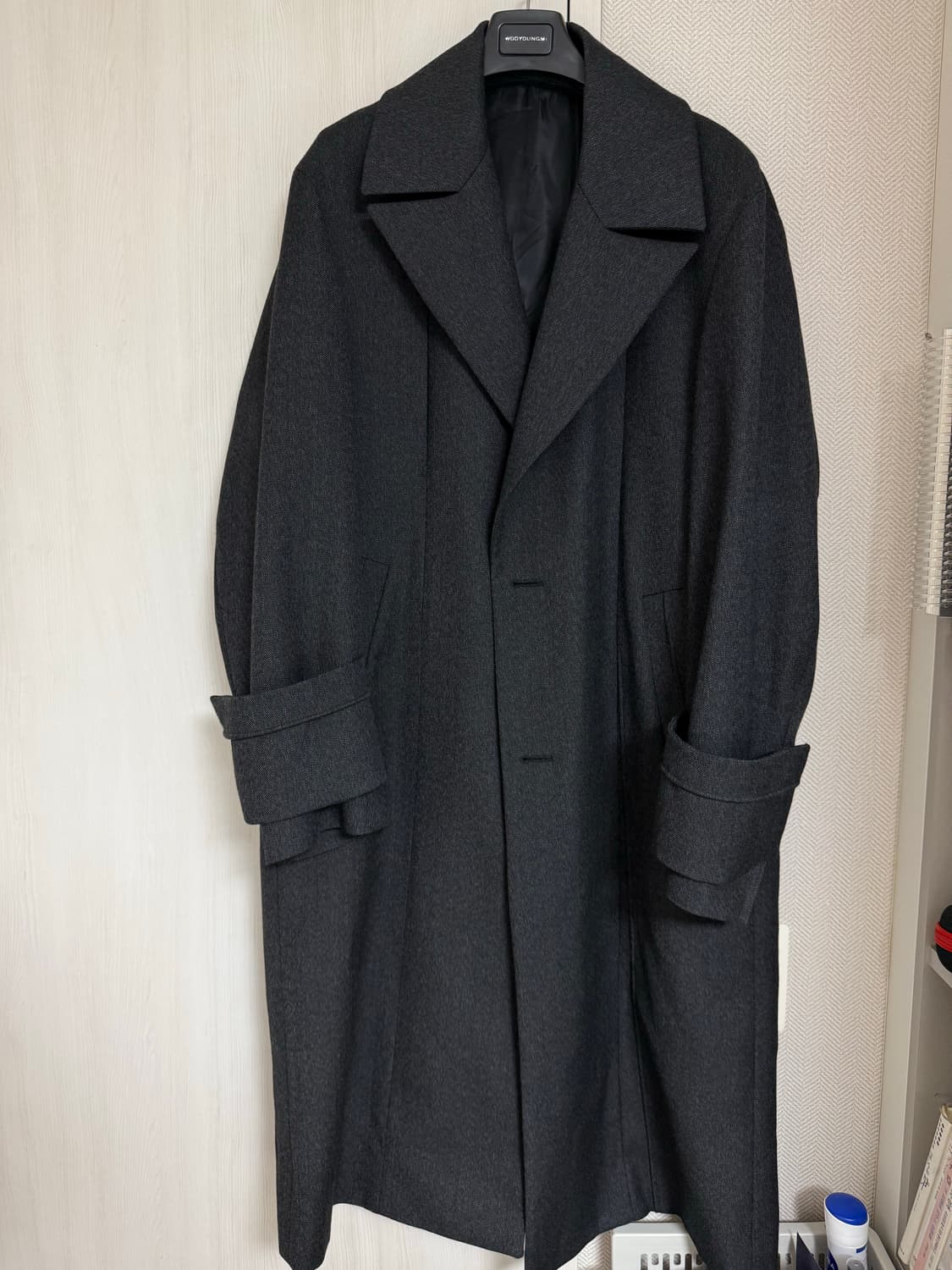 (48) 22ss 우영미 울 커프스 디테일 턴업 코트 블랙 상품이미지1