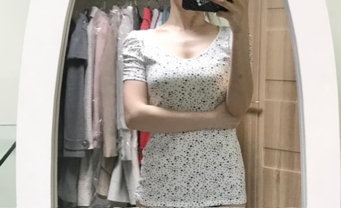 새제품ㅡ자라 셔링장식 별무늬 반팔티 m사이즈 상품이미지1