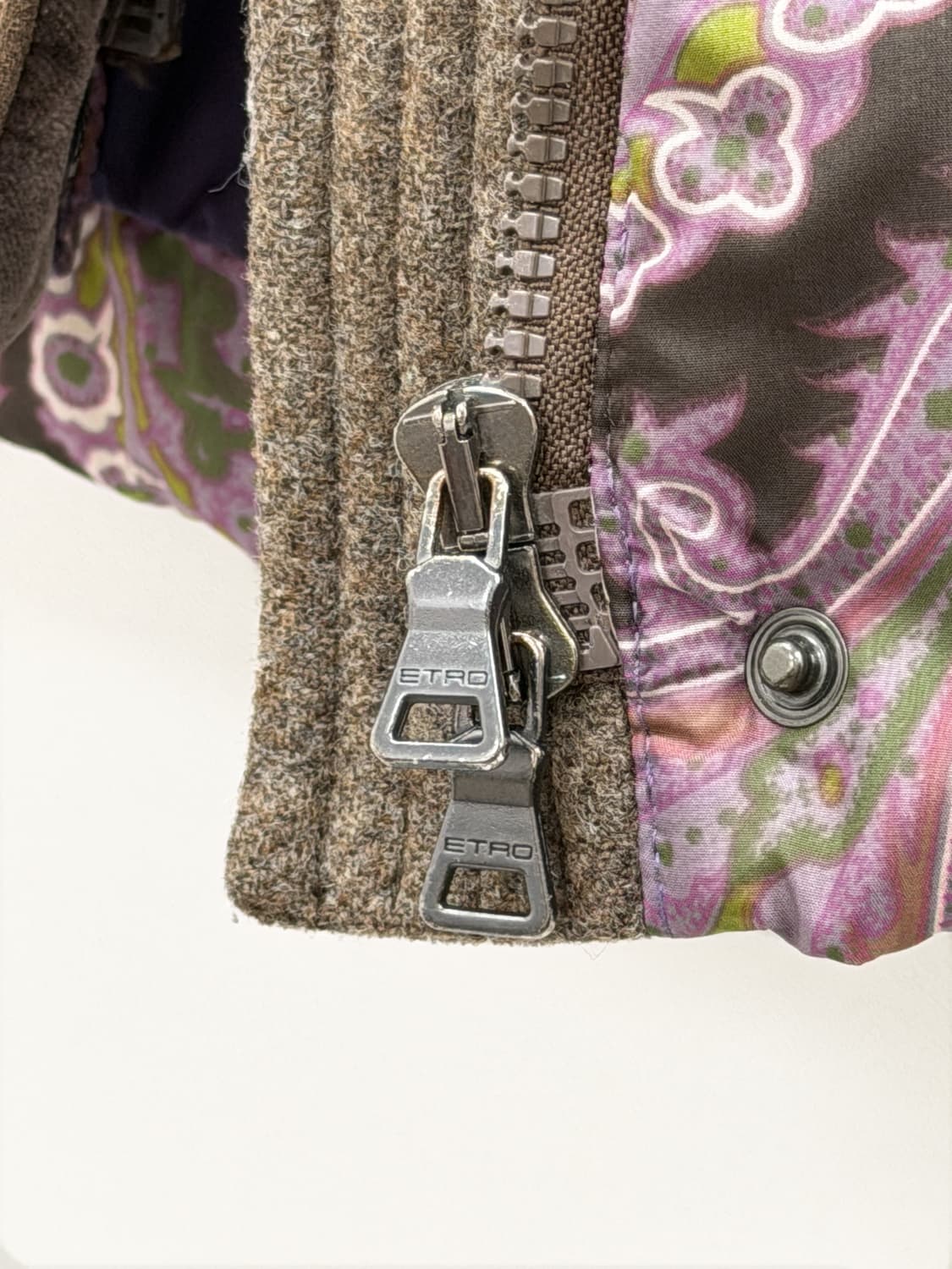 에트로 페이즐리 패턴 울 트리밍 라쿤 퍼 구스다운 자켓 상품이미지7