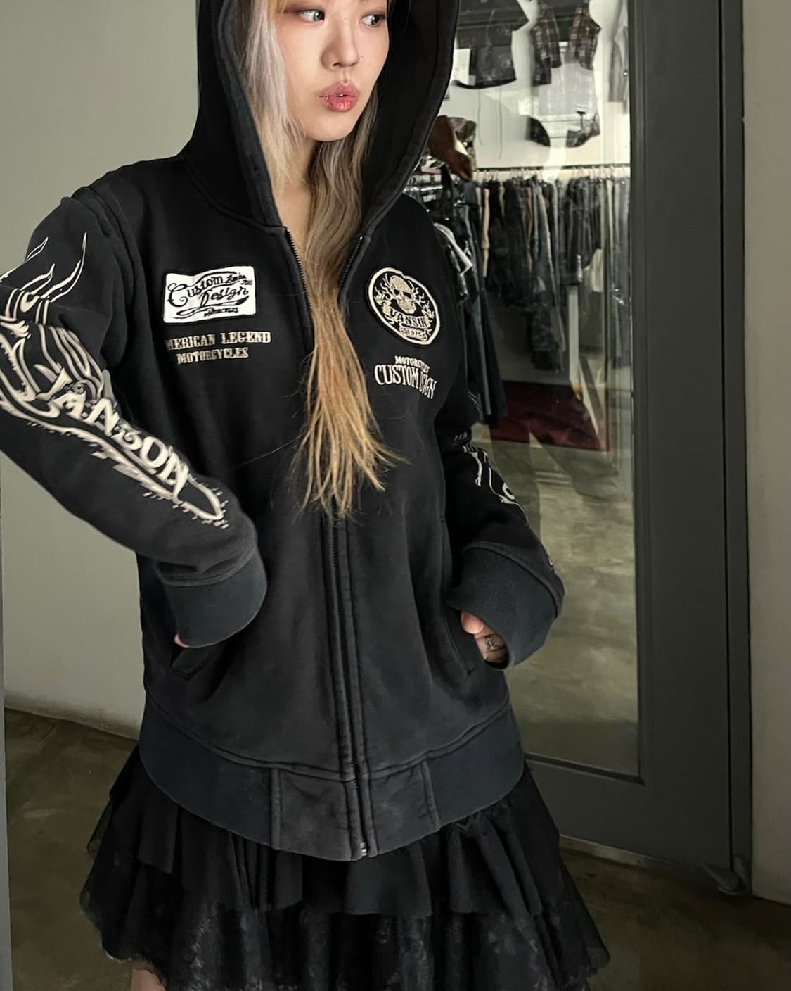 밴슨 백 아트워크 디테일 오버핏 후드집업 상품이미지3