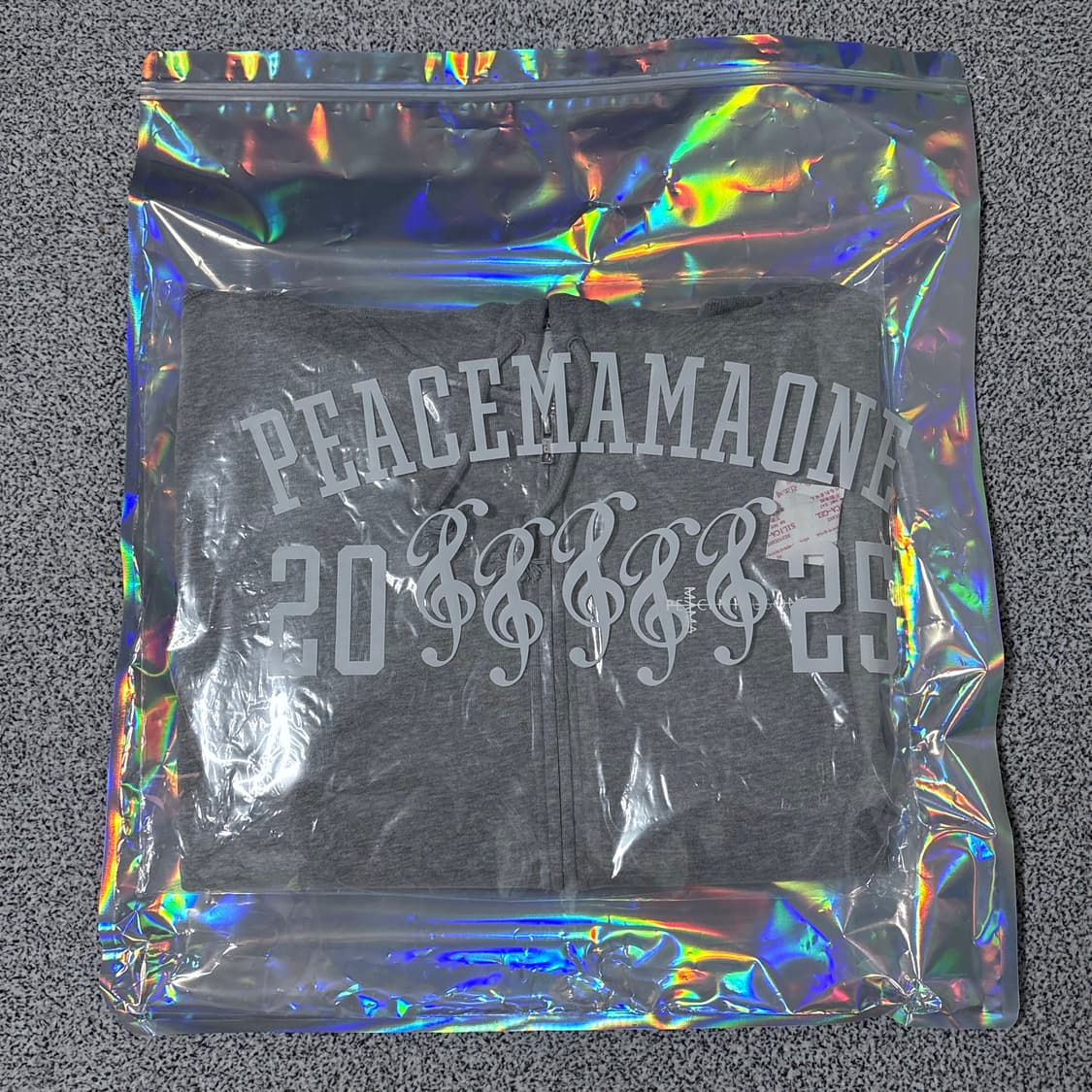 피스마이너스원 x MAMA 콜라보 후드집업 그레이/블랙 상품이미지3