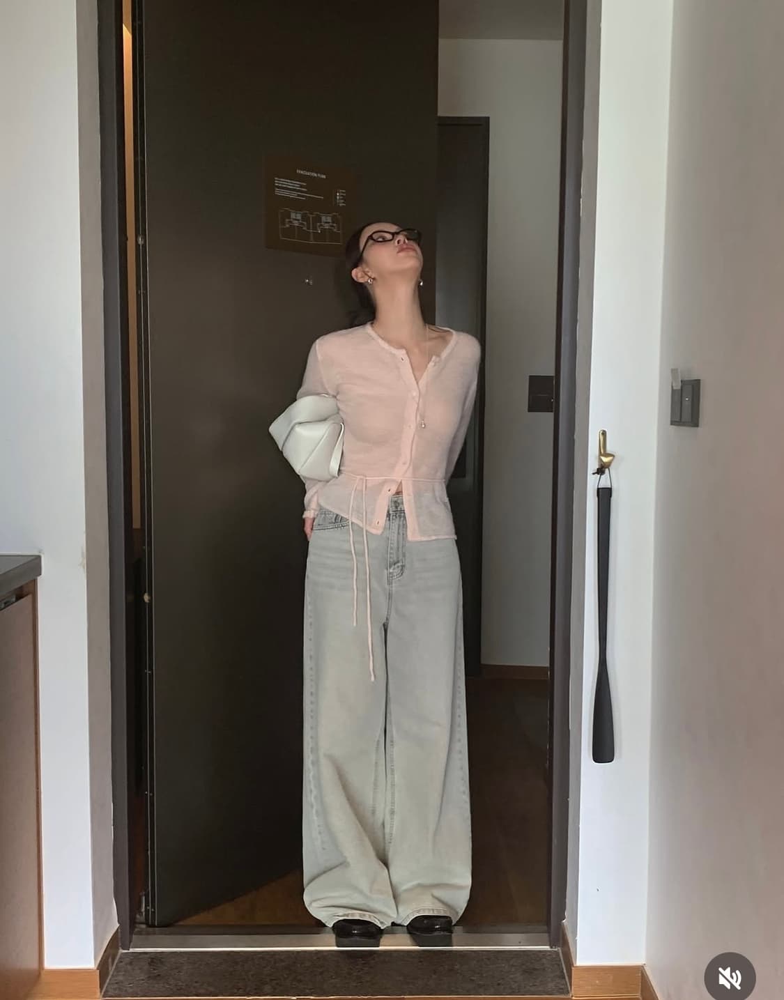 ods  MONE TIE CARDIGAN (IVORY) 상품이미지2