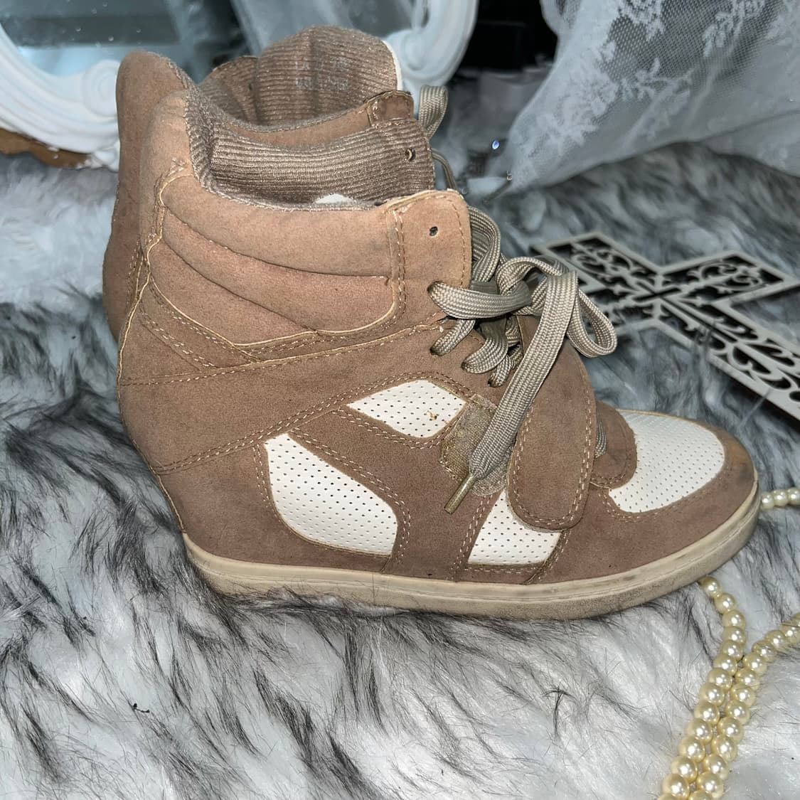 베이지 웨지힐 스니커즈 상품이미지7