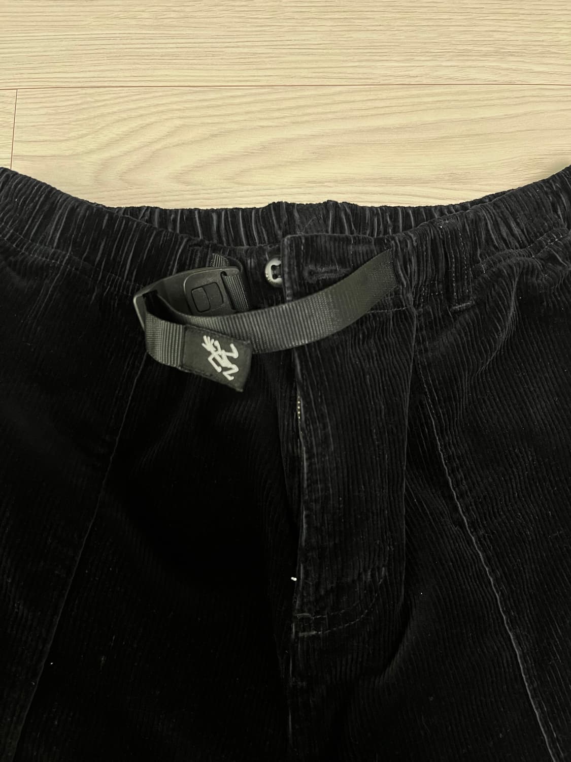 그라미치 루즈테이퍼드 코듀로이 팬츠 블랙 M 상품이미지2