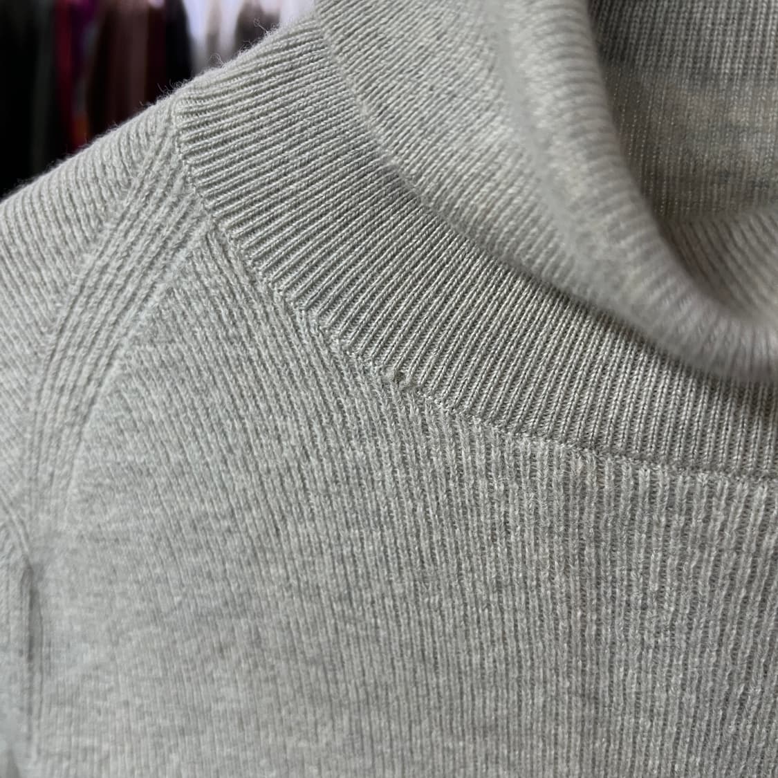 [L] 띠어리 터틀넥니트 상품이미지5