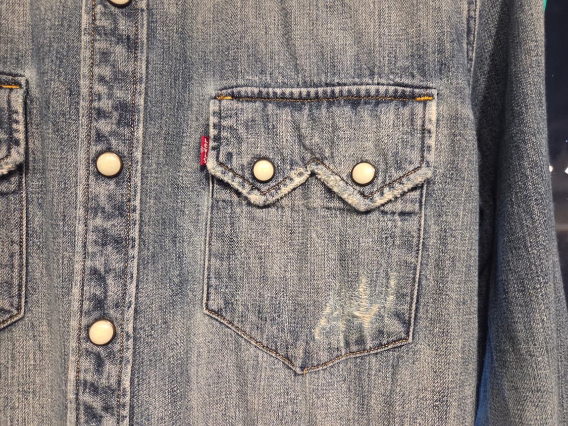 리바이스 디스트로이드 데님 셔츠 상품이미지7
