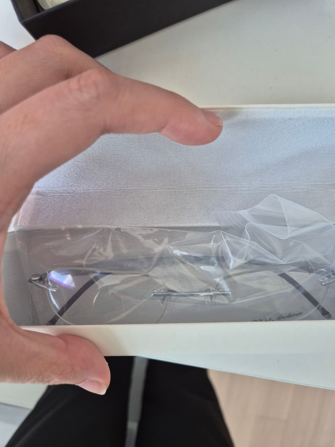 2000아카이브스 안경 카리나 착용 상품이미지3