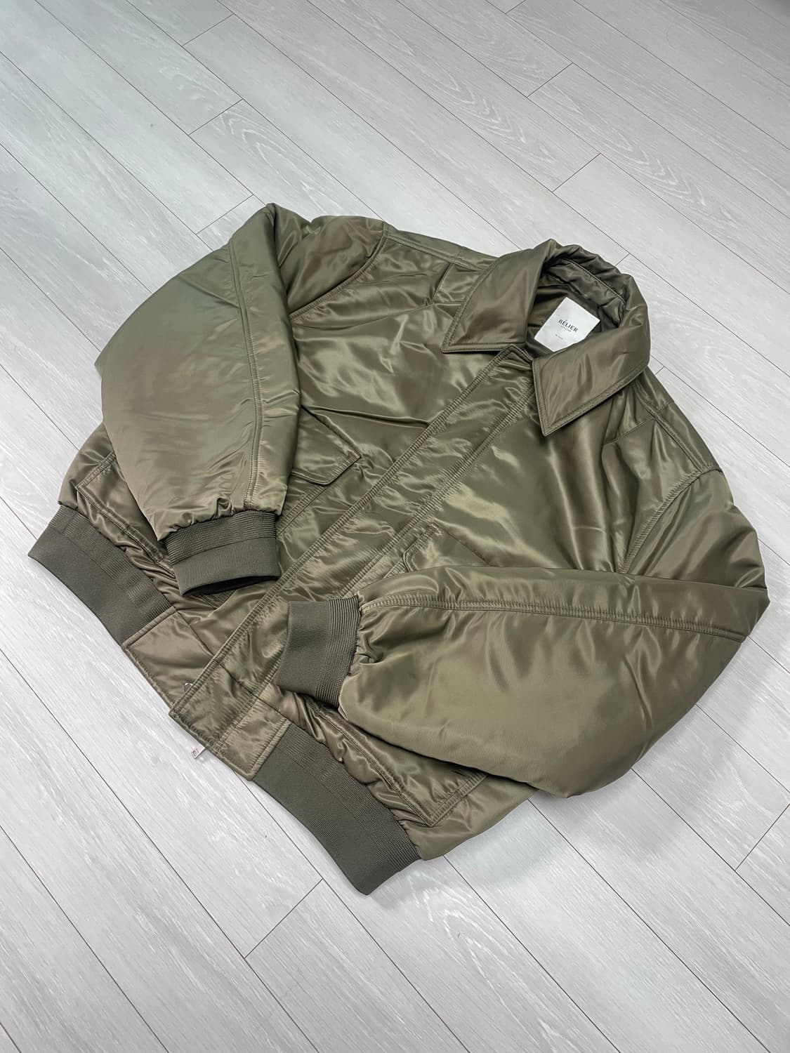 벨리에 패디드 봄버 자켓 상품이미지1