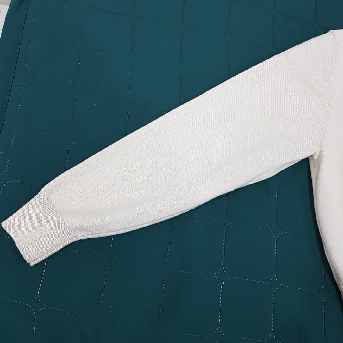 오로 브이넥 가디건 베이지 M 상품이미지6