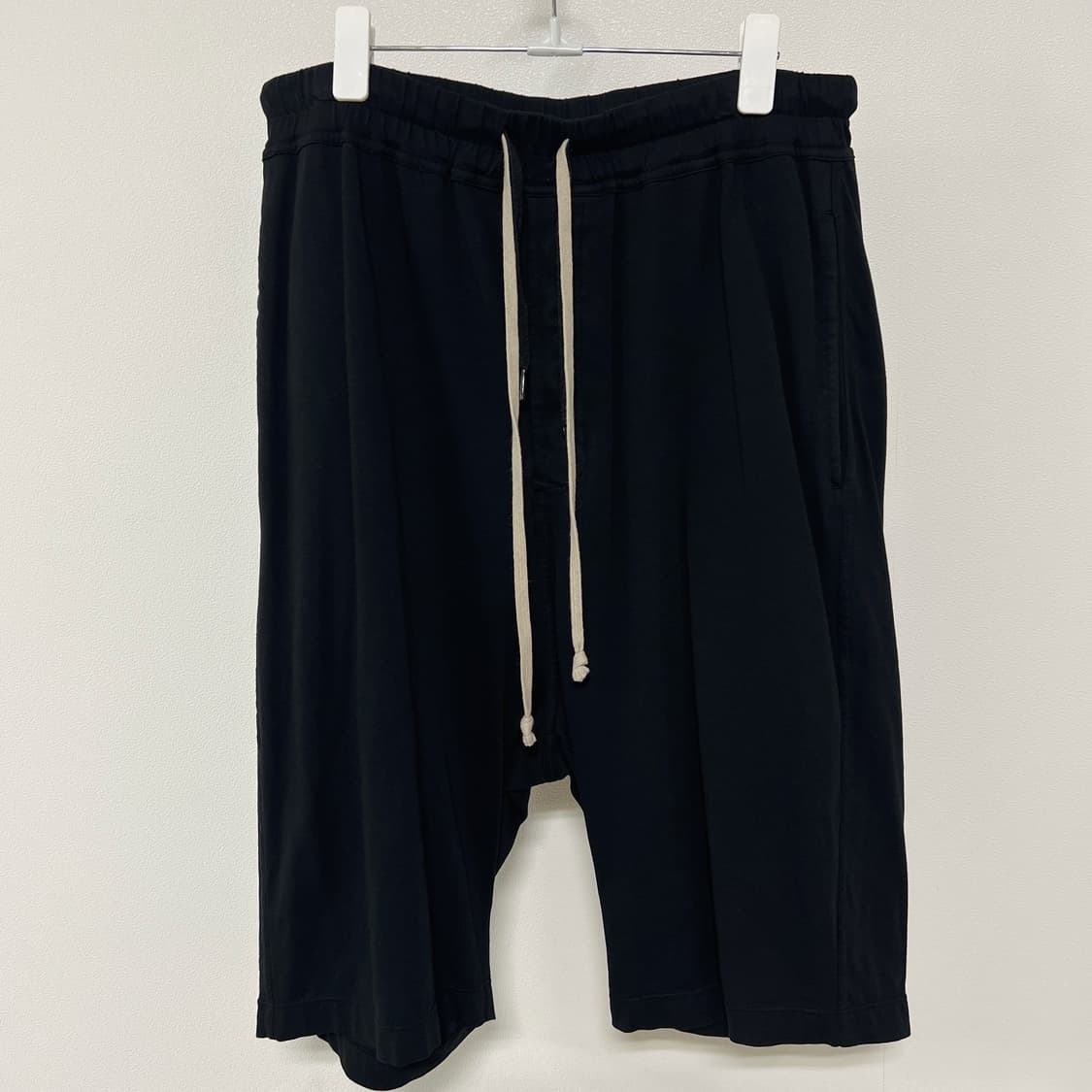 릭오웬스 19SS 다크쉐도우 Astaire Pod 쇼츠 블랙 상품이미지3