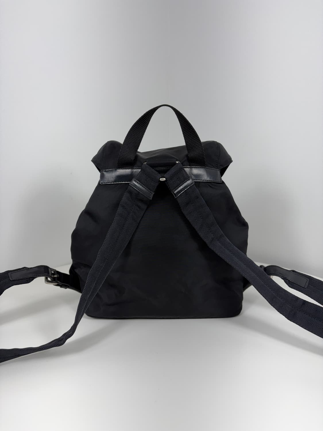 프라다 나일론 더블포켓 스몰 백팩 상품이미지6