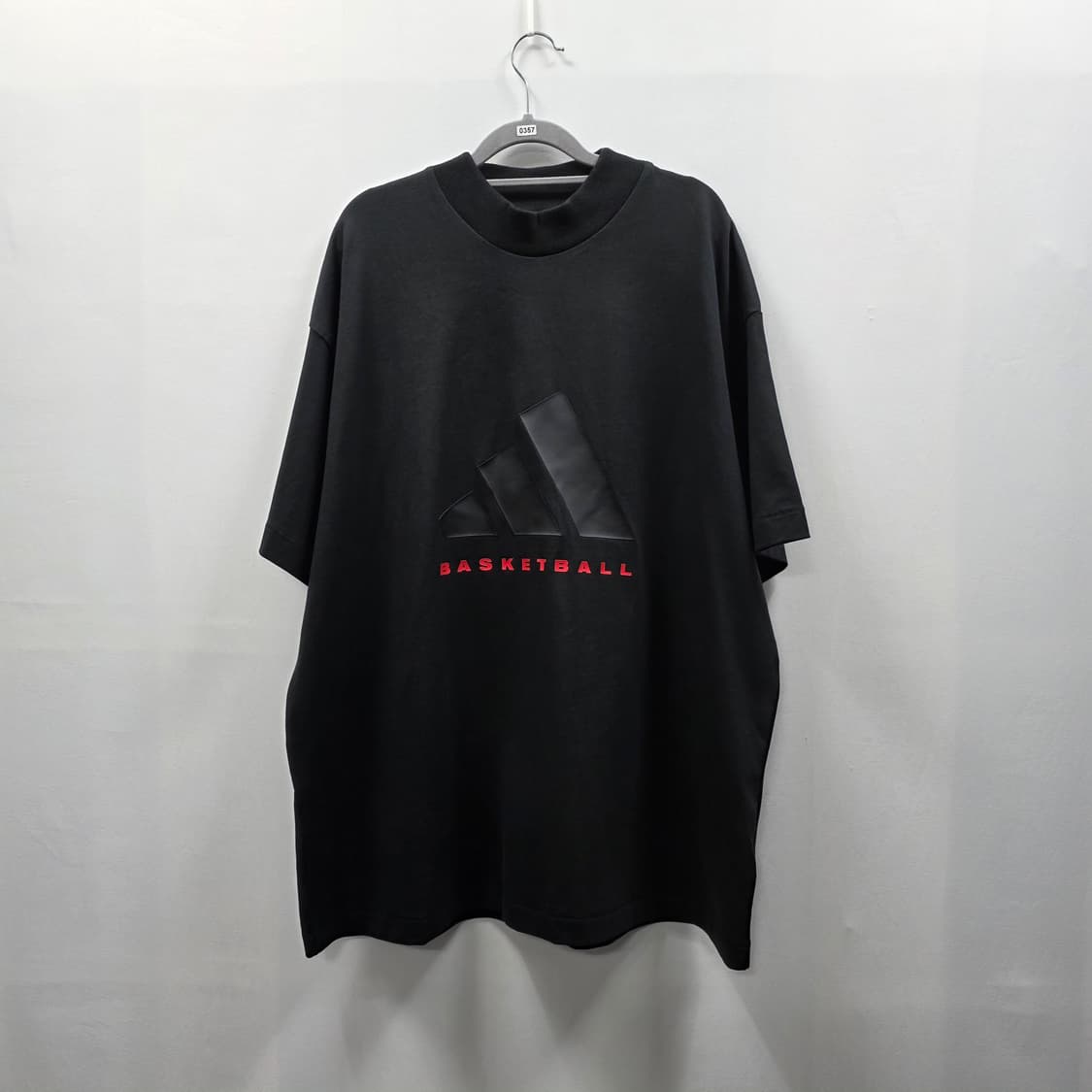 0142 [아디다스]농구 티셔츠 블랙 레드 2XL 상품이미지1