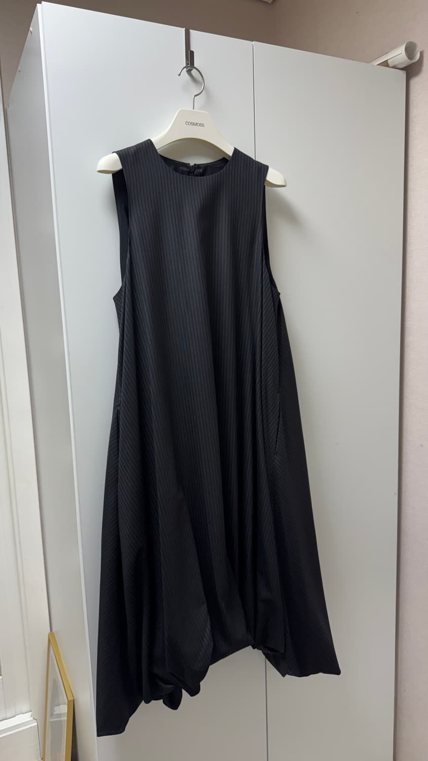 Cosmoss 코스모스 벌룬 스트라이프 드레스(블랙) 상품이미지4