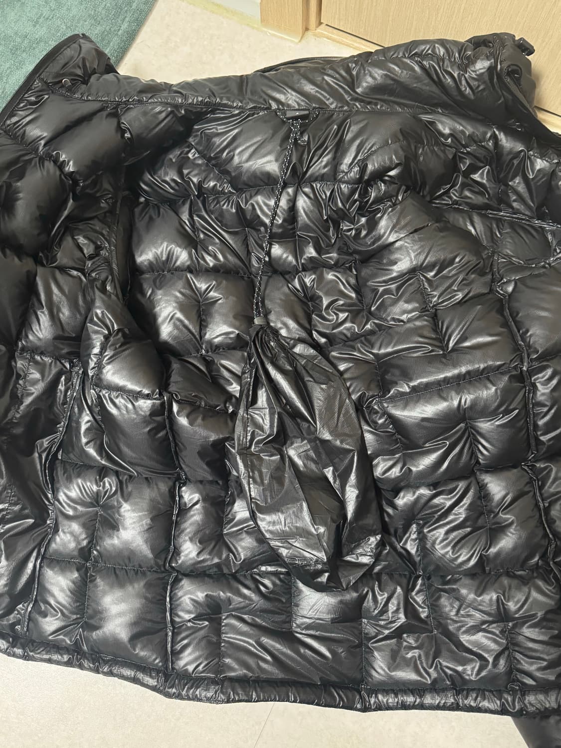 몽벨 플라즈마 1000 알파인 다운 파카 블랙 상품이미지3