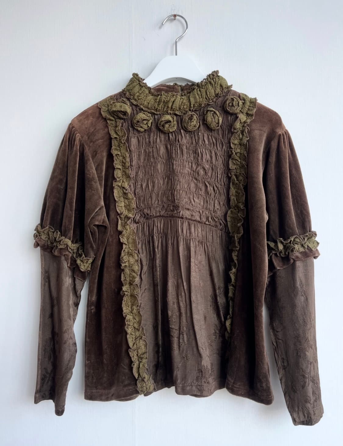 Smimi collection 브라운 레이스 벨벳 블라우스 상품이미지1