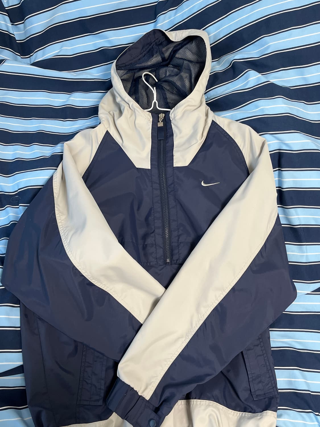 나이키 바람막이 상품이미지1