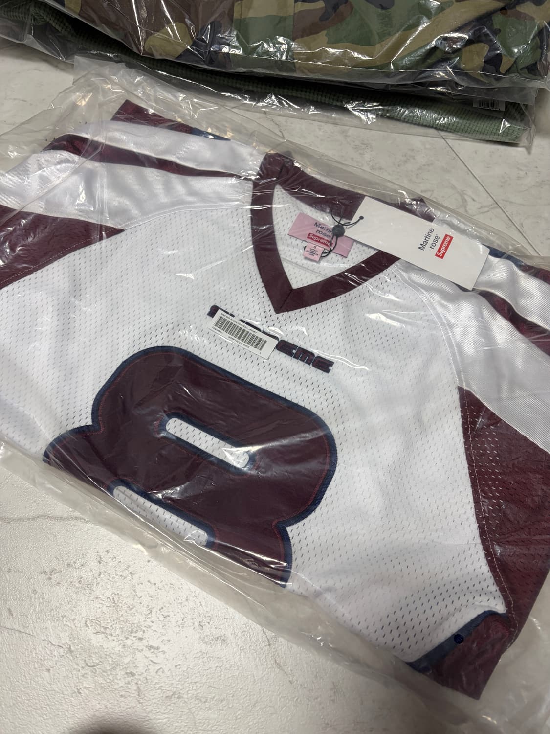 [S] 슈프림 x 마틴 로즈 풋볼 저지 화이트 - 24FW 상품이미지3