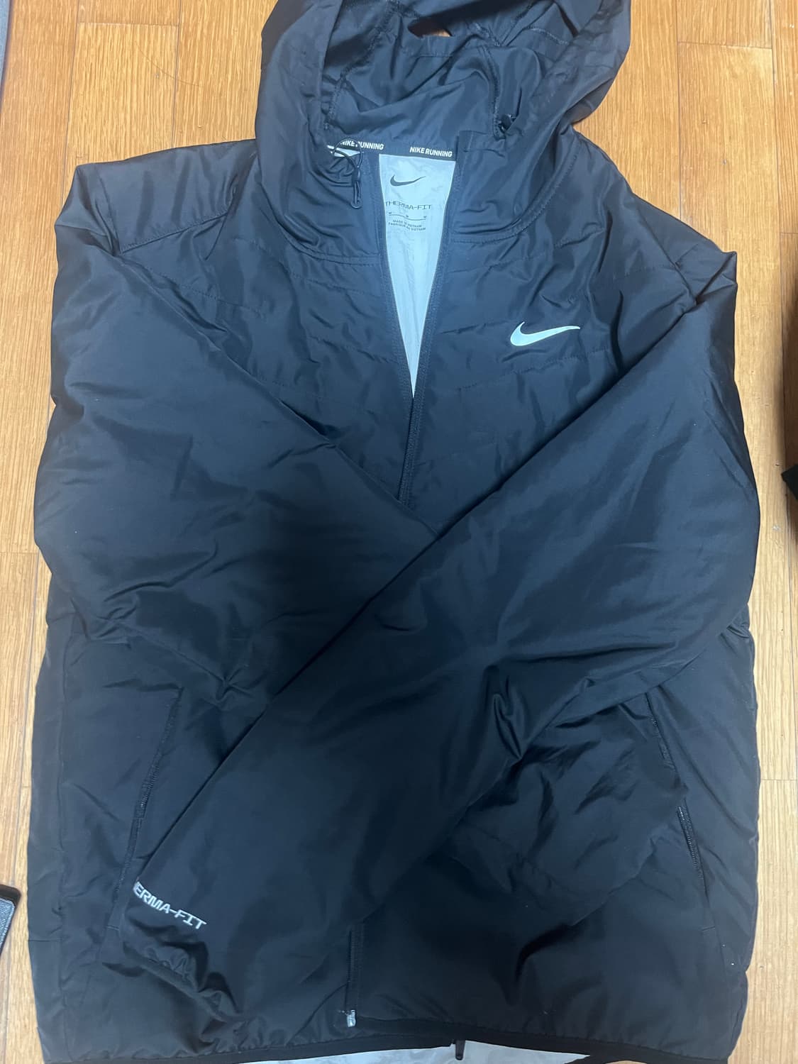 나이키 러닝 자켓 상품이미지2