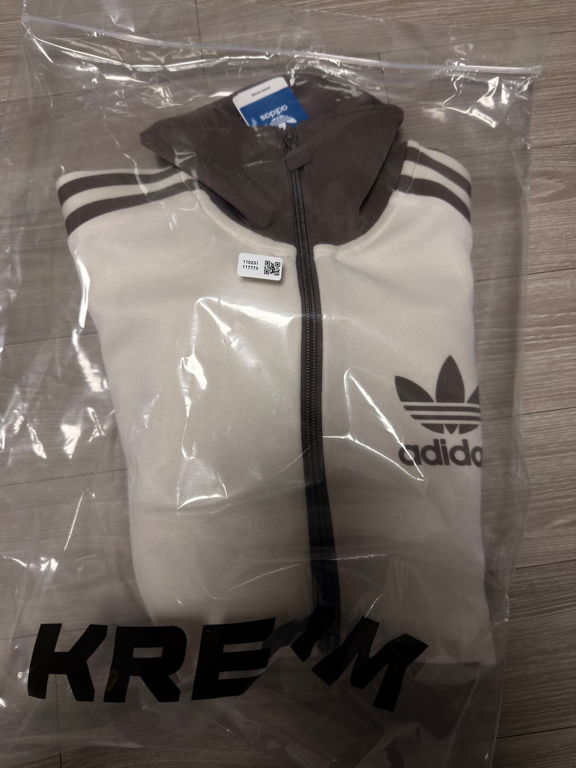 아디다스 트랙탑 브라운 상품이미지1