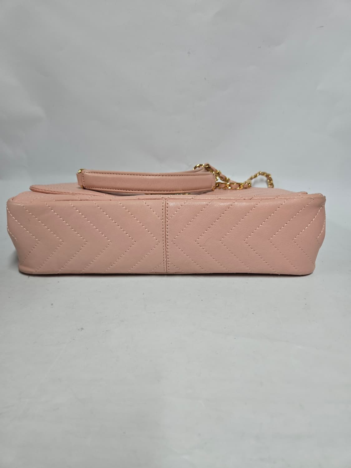 제이에스티나 핑크 퀼딩 체인 숄더백  상품이미지5
