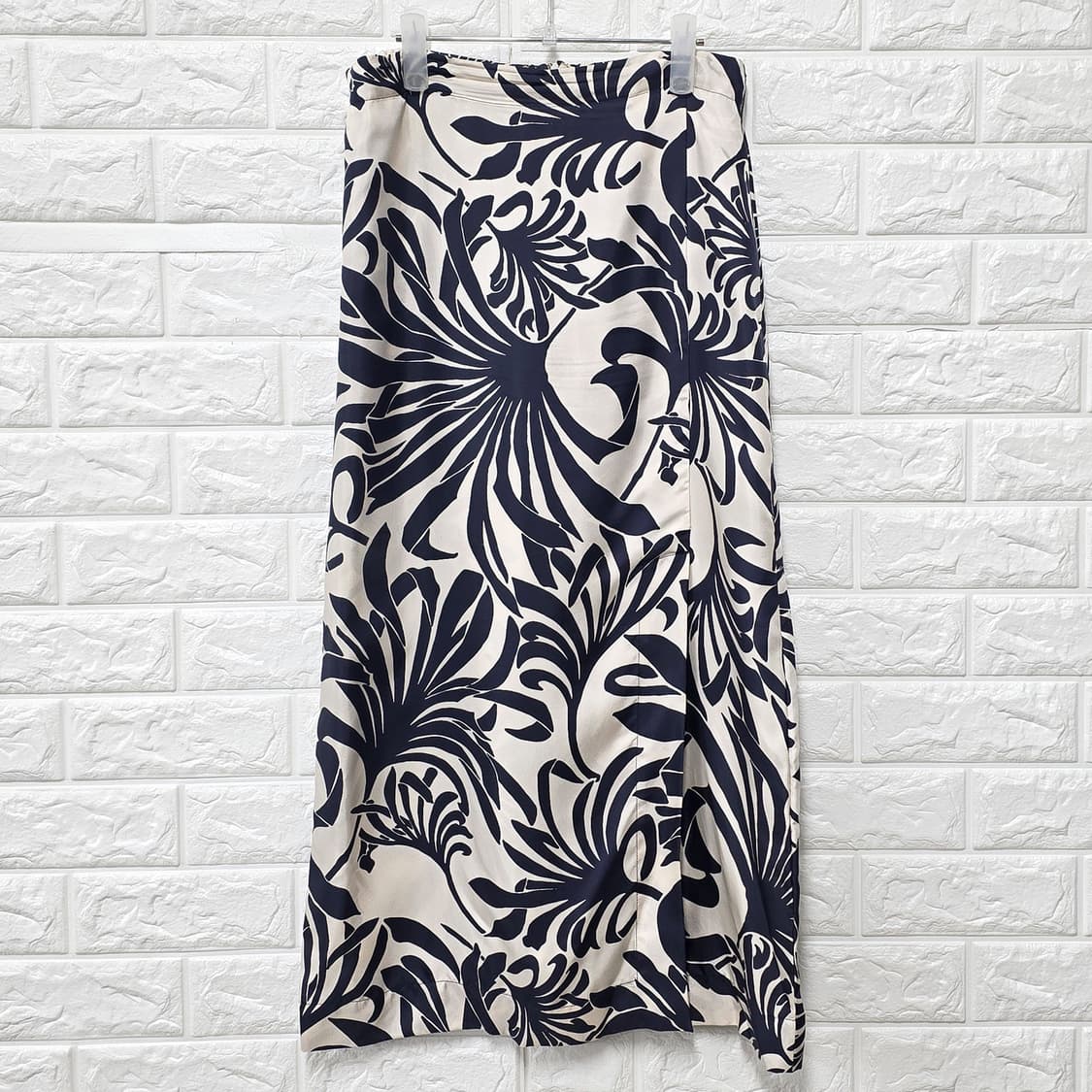 택포// 28인치 S 막스마라 플라워 스커트 상품이미지1