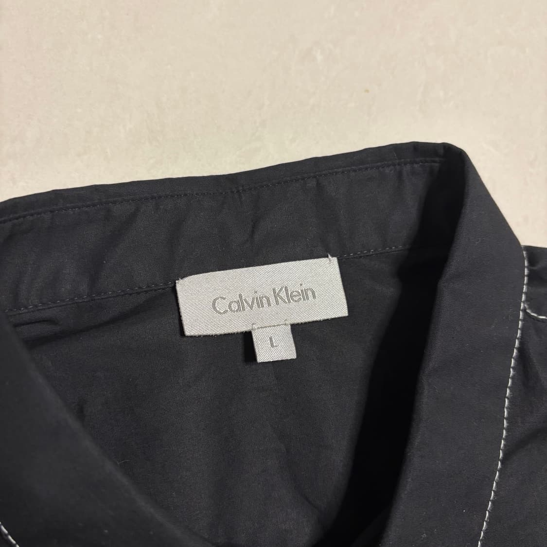 정품 캘빈클라인 CK 블랙 스티치 셔츠 상품이미지5