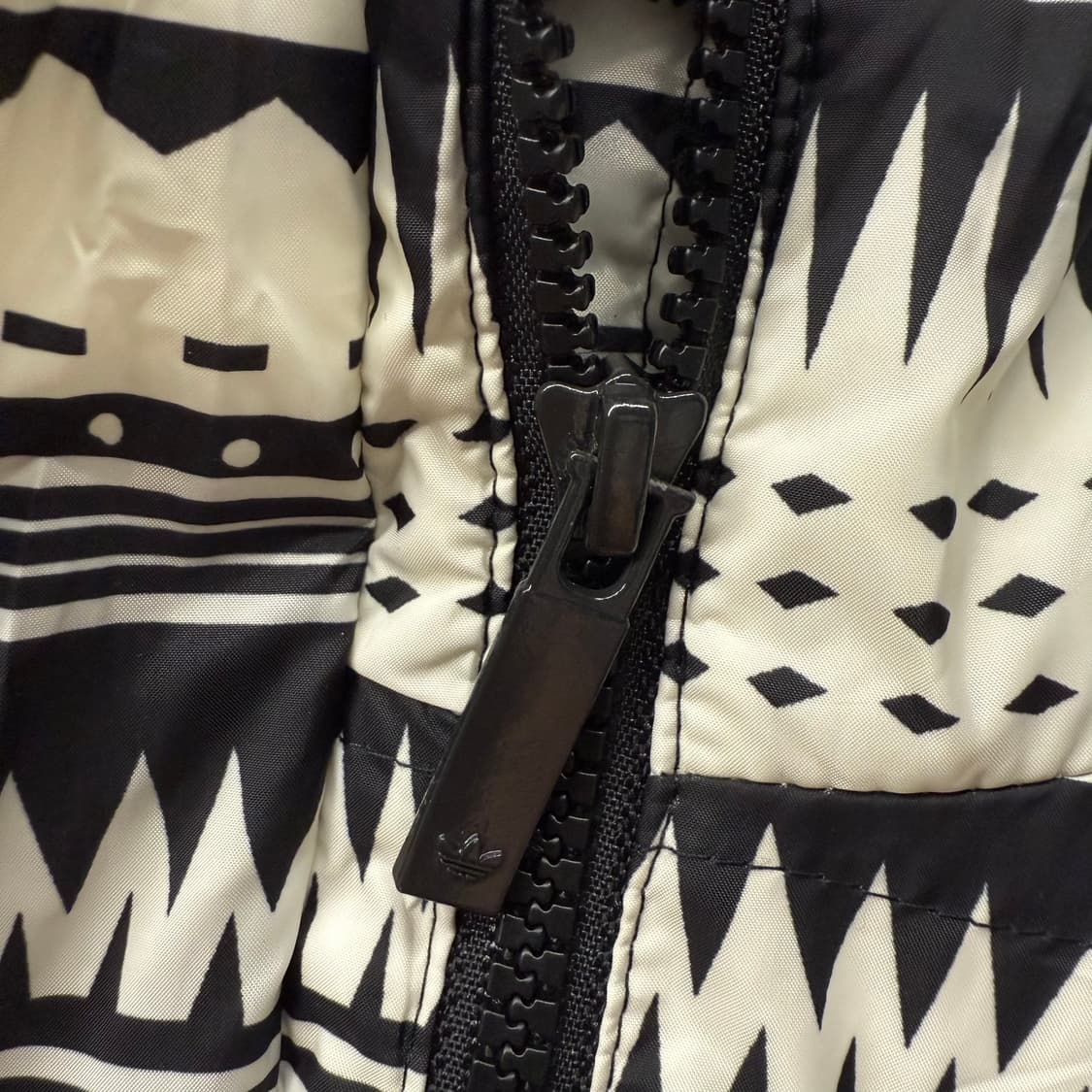 [정품/95] 아디다스 패턴 후드 패딩 조끼 b19 상품이미지5