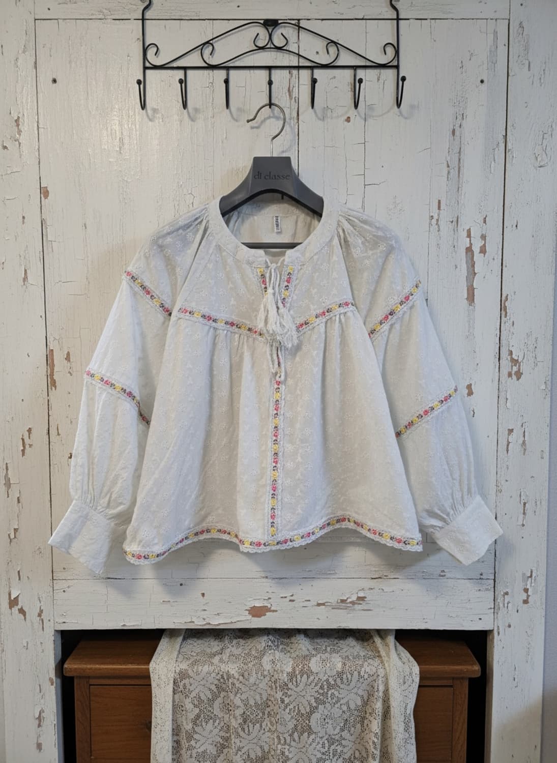 자수 장식 아이보리 로맨틱 블라우스 Free 상품이미지1