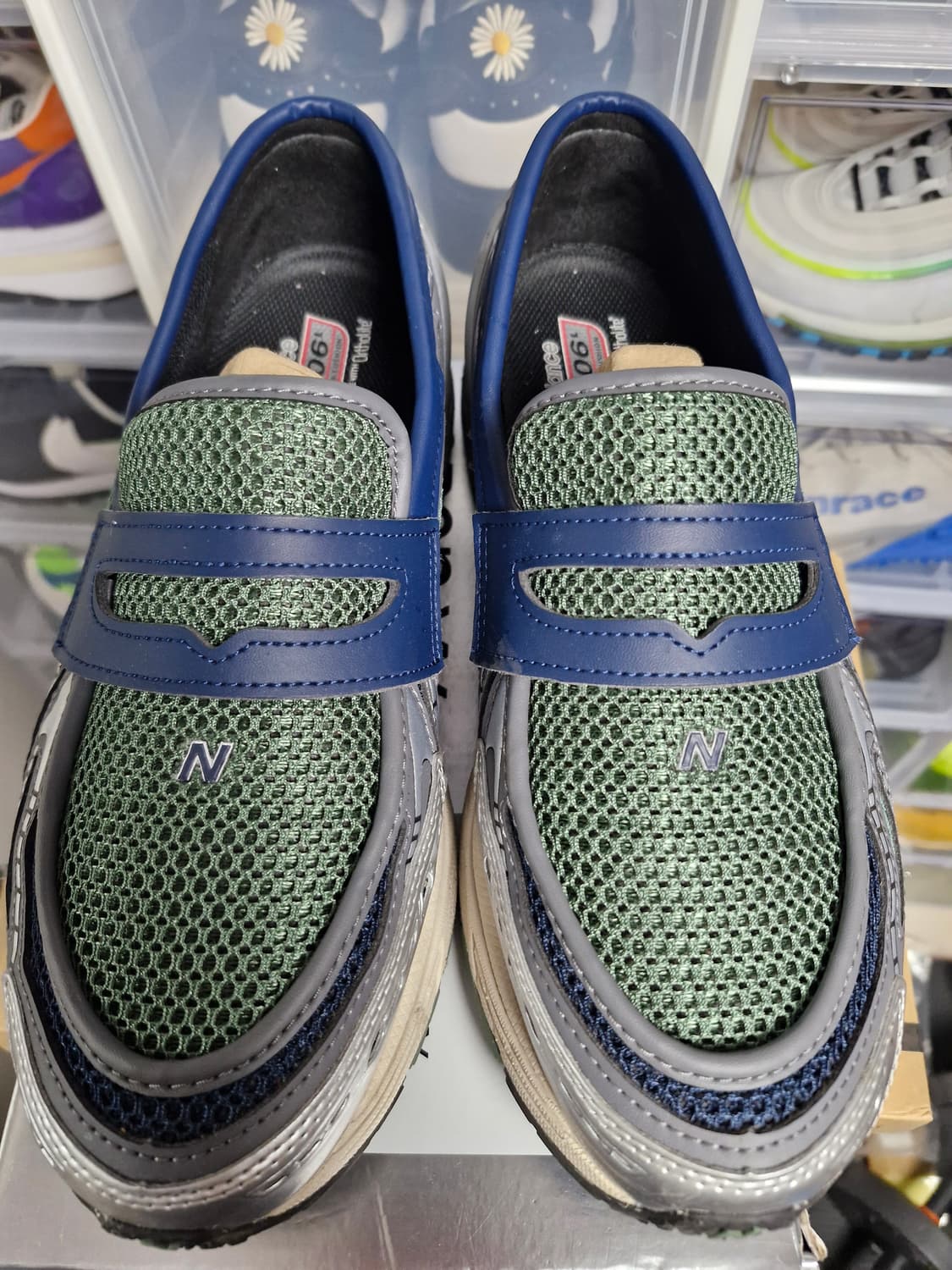 뉴발란스 1906L 실버 메탈릭 네이비 상품이미지1