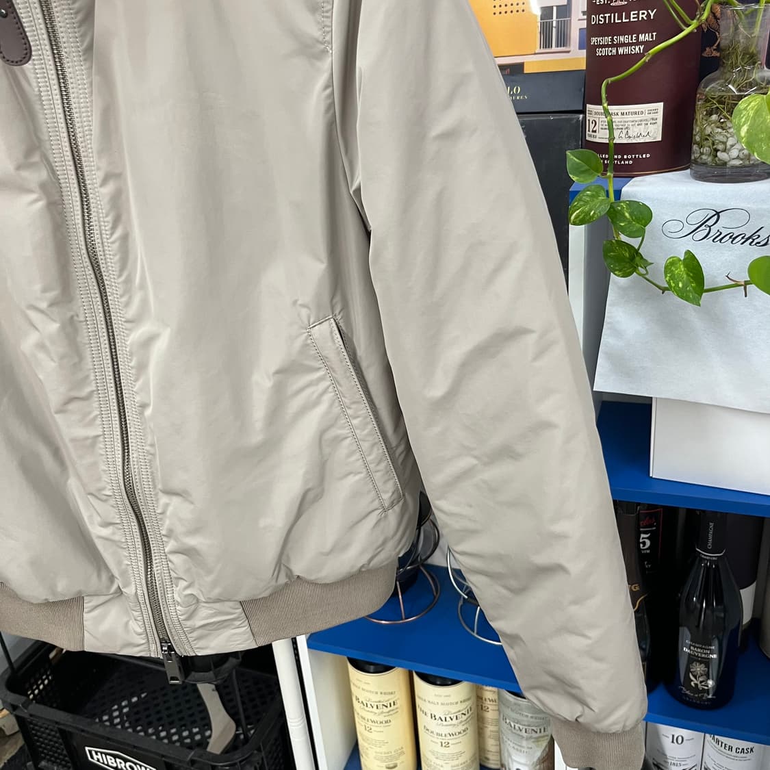 버버리 브릿  봄버 자켓 M  상품이미지4