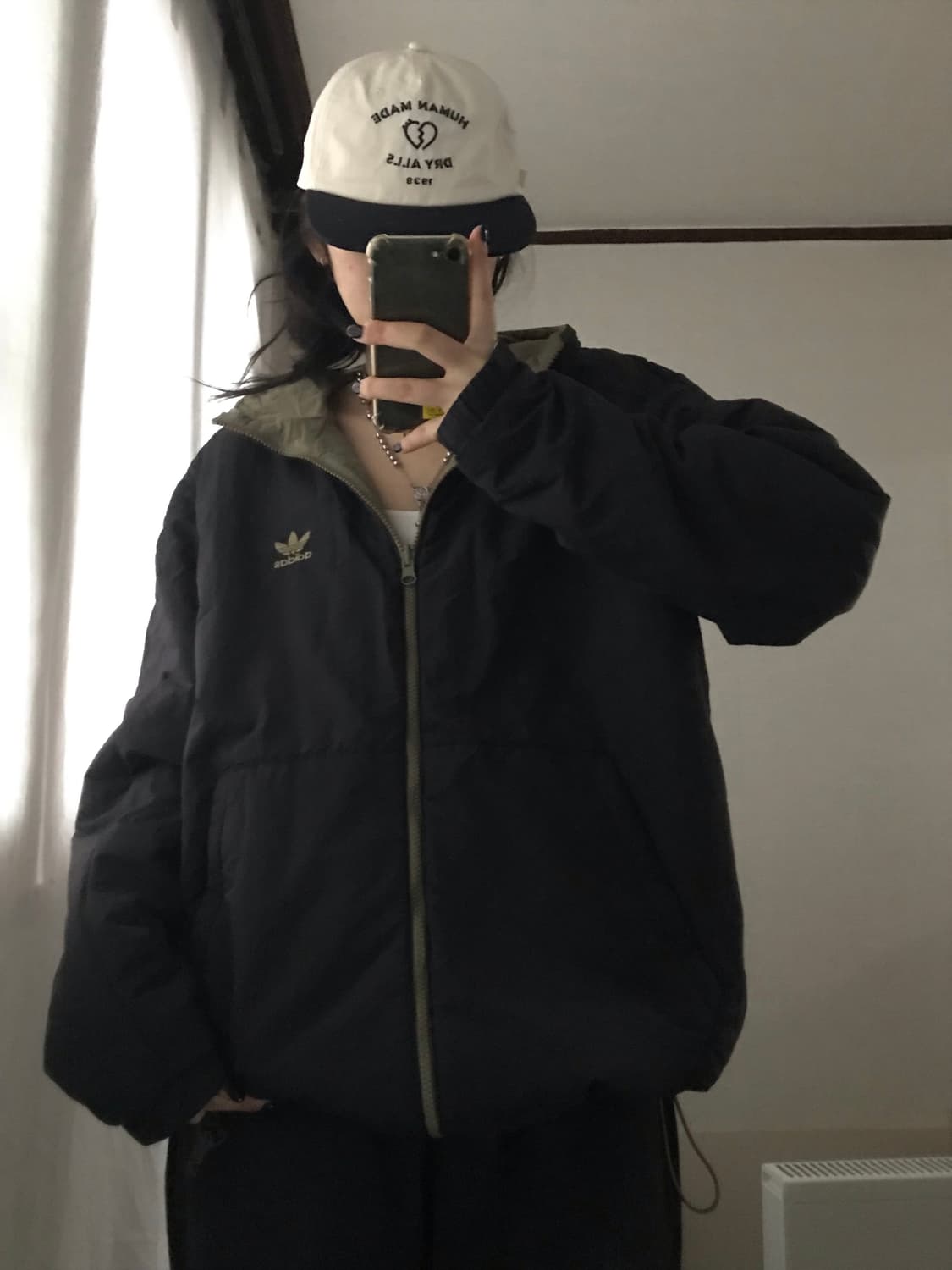 아디다스 리버시블 카키 블랙 패딩 상품이미지4