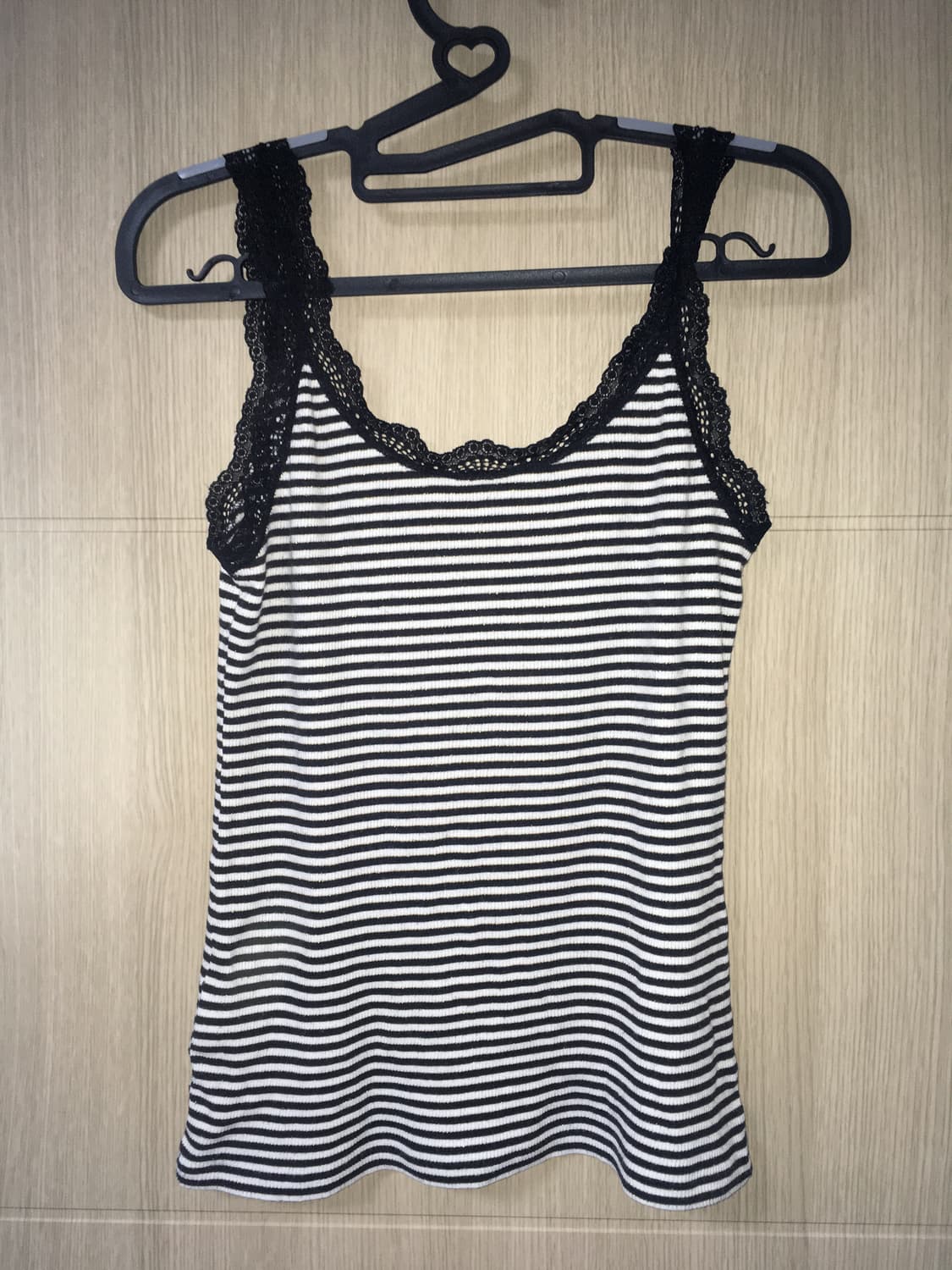 Uniqlo Stripe sleeveless 상품이미지1