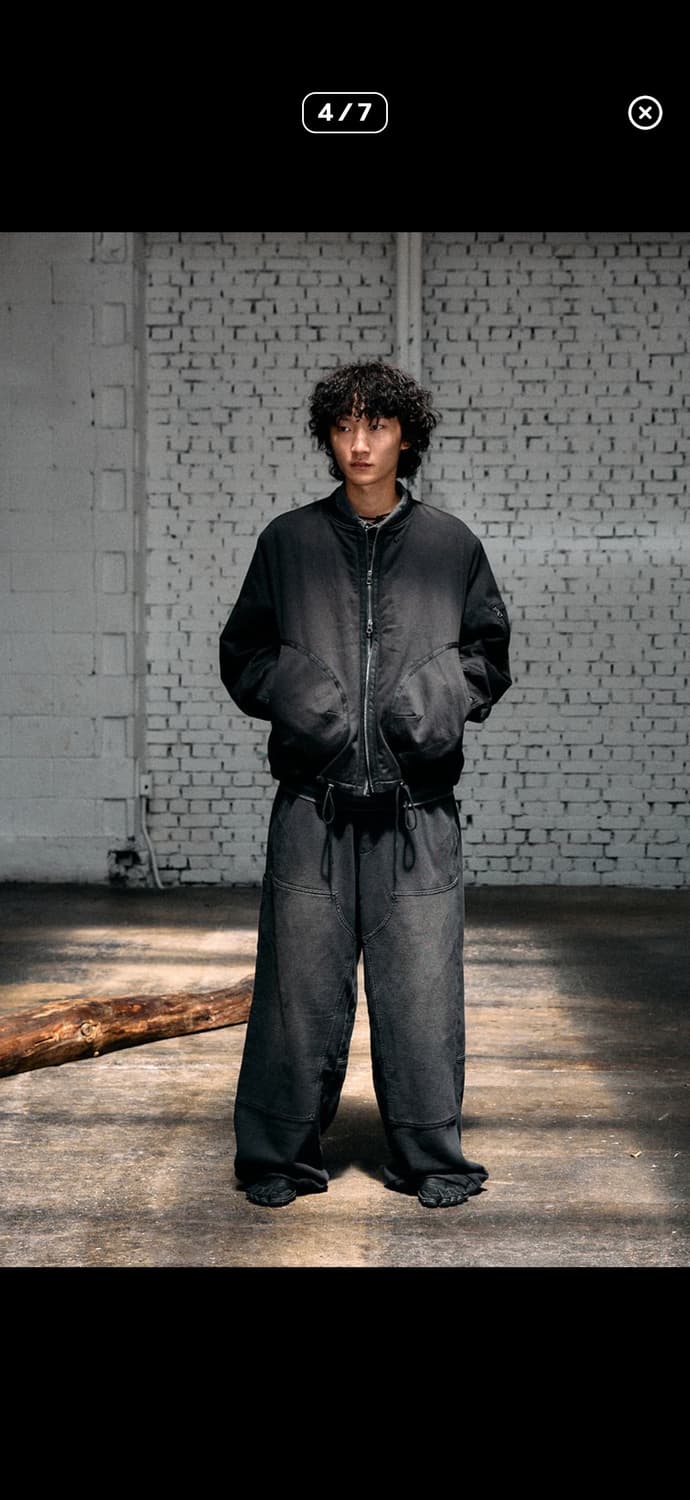 해칭룸 더블니 스웻팬츠 워시드 블랙 색상 상품이미지2