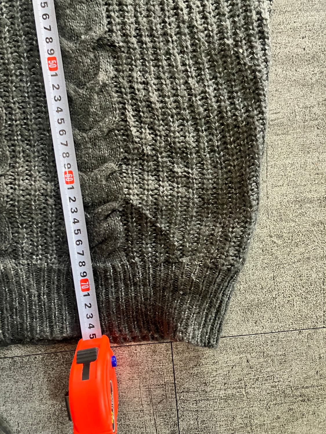 일본빈티지 올드스쿨스트릿 브이넥 케이블니트스웨터 상품이미지3