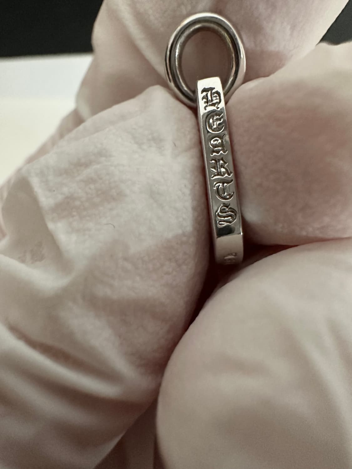 크롬하츠 화이트골드 타이니도그택 컷아웃 상품이미지5