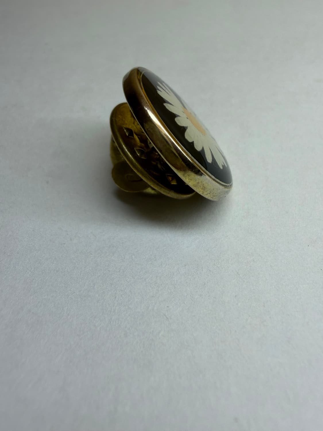 피스마이너스원 데이지 핀 뱃지 (단품) 상품이미지5