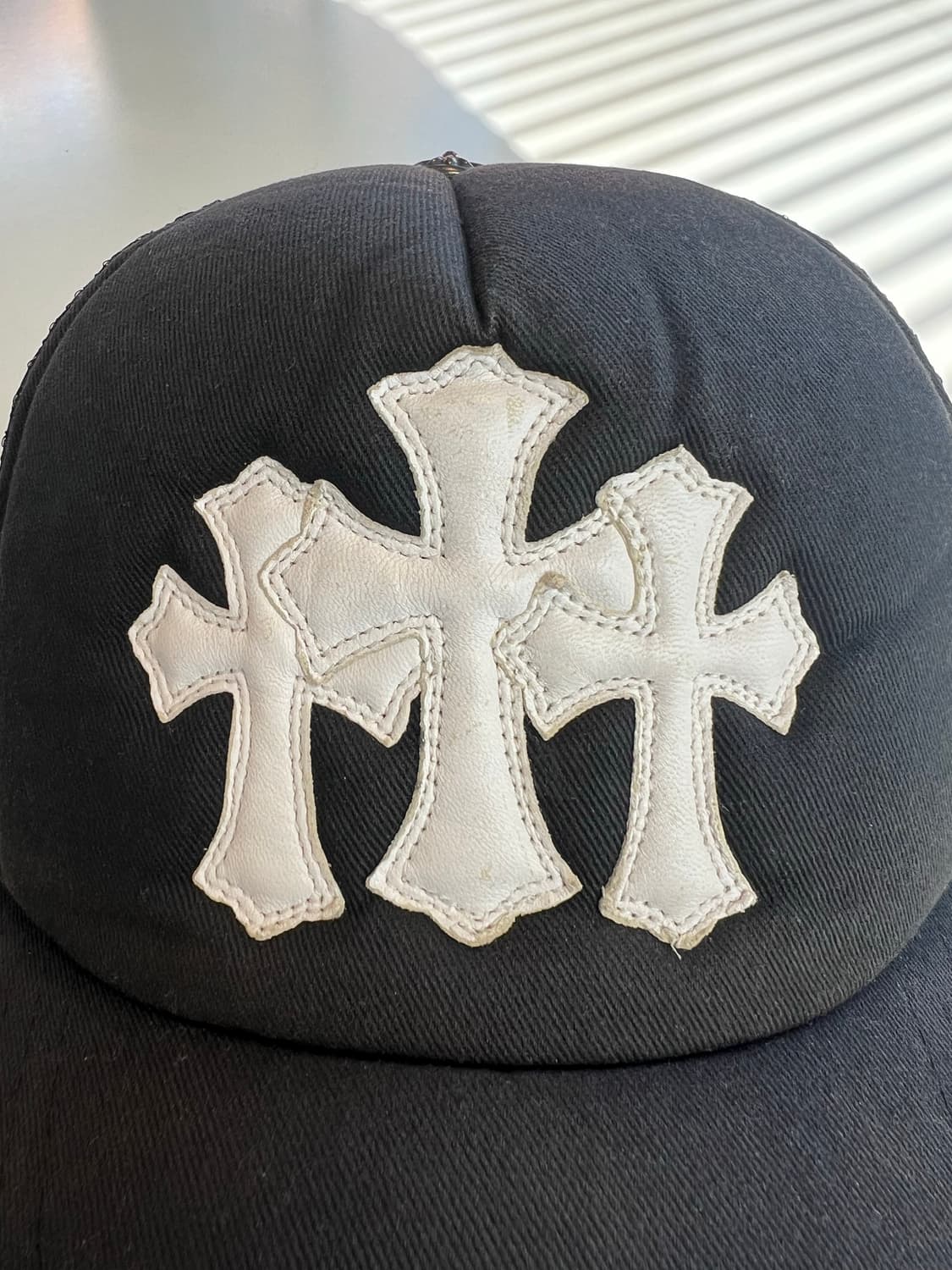 크롬하츠 레더 패치 세메터리 매쉬캡 상품이미지2