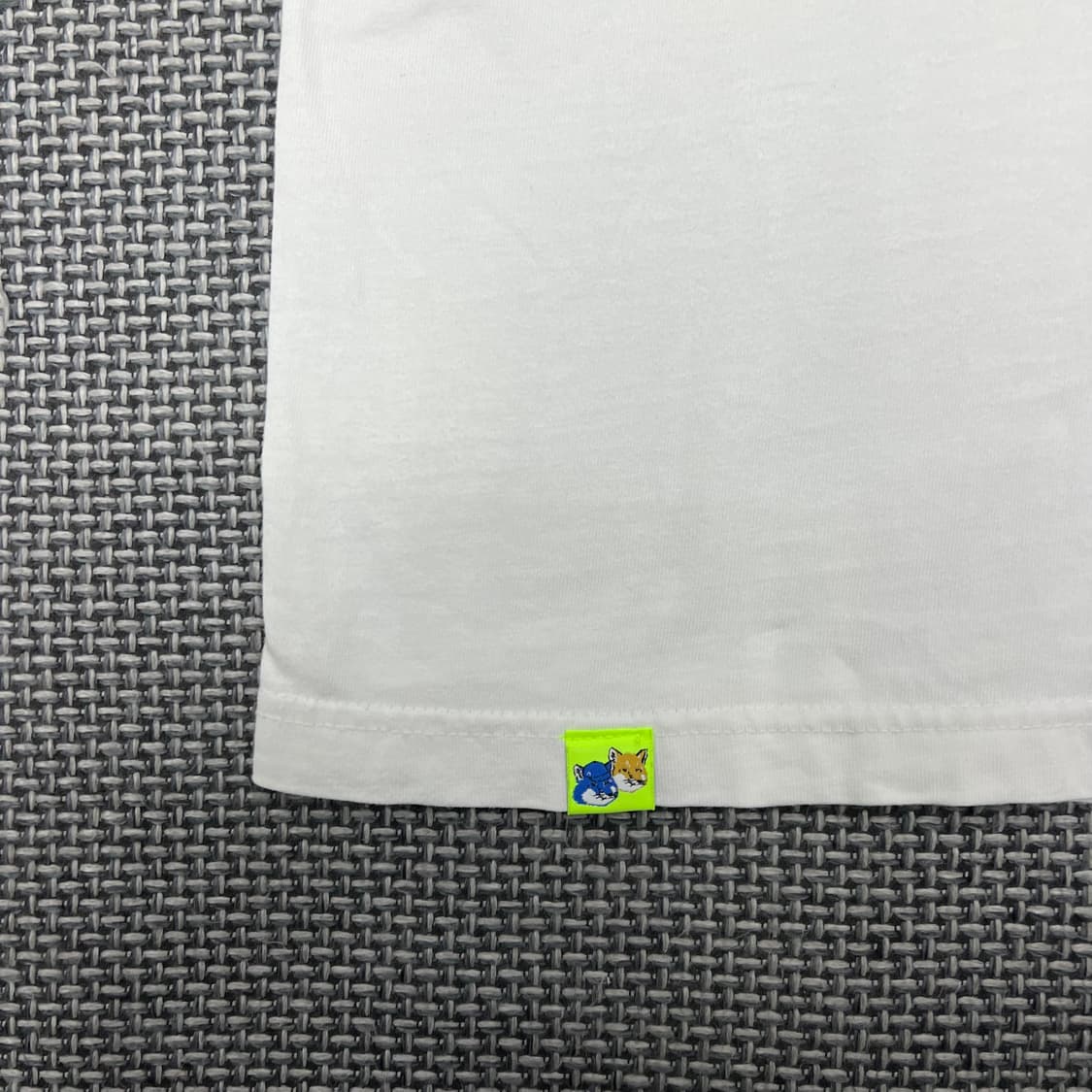 아더에러 메종키츠네 화이트 반팔 상품이미지4