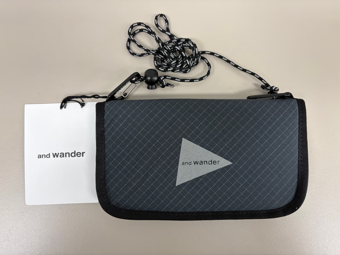 [무료배송]앤드원더 립 파우치 챠콜 신품 사코슈 크로스백 상품이미지1