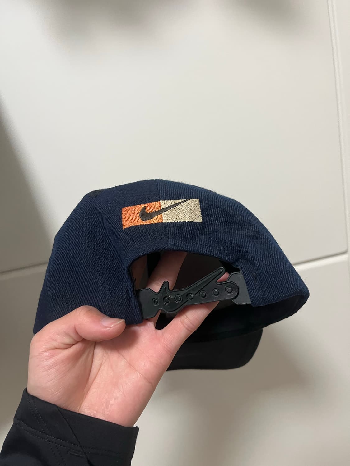 나이키 빈티지 로고 볼캡  모자 민희진 착용 상품이미지5